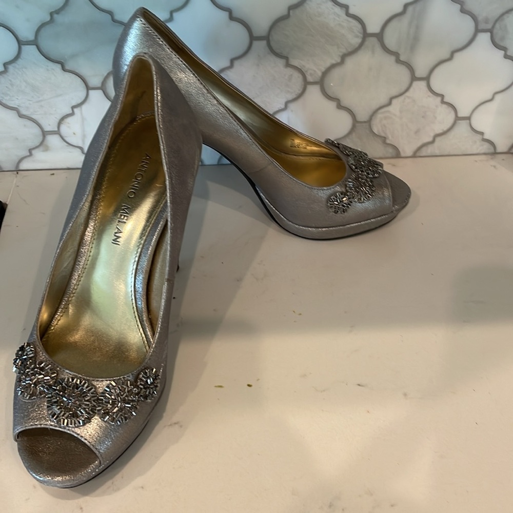 Antonio Melani peep toe 4 inch pumps silver - Picture 8 of 11